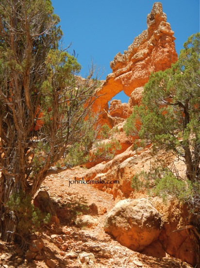 bryce canyon hiking